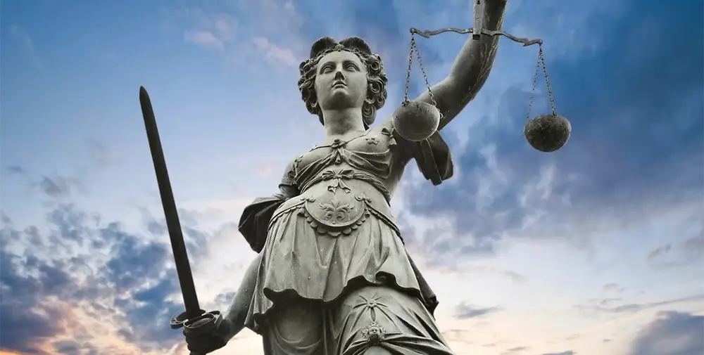 Photo of a statue of Lady Justice